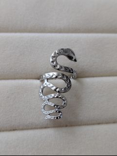 (Category: ) located in . Submitted by hana08 (Listing ID 1449569148, Image 1). Description: .