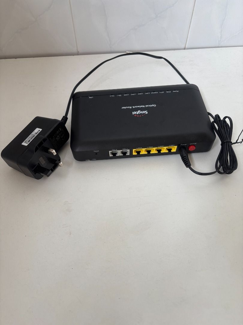 Singtel Optical Network Router with Power Adapter--Modem509234361528504321