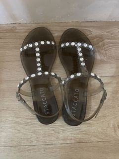 (Category: ) located in . Submitted by closetbykb (Listing ID 1449553526, Image 1). Description: .