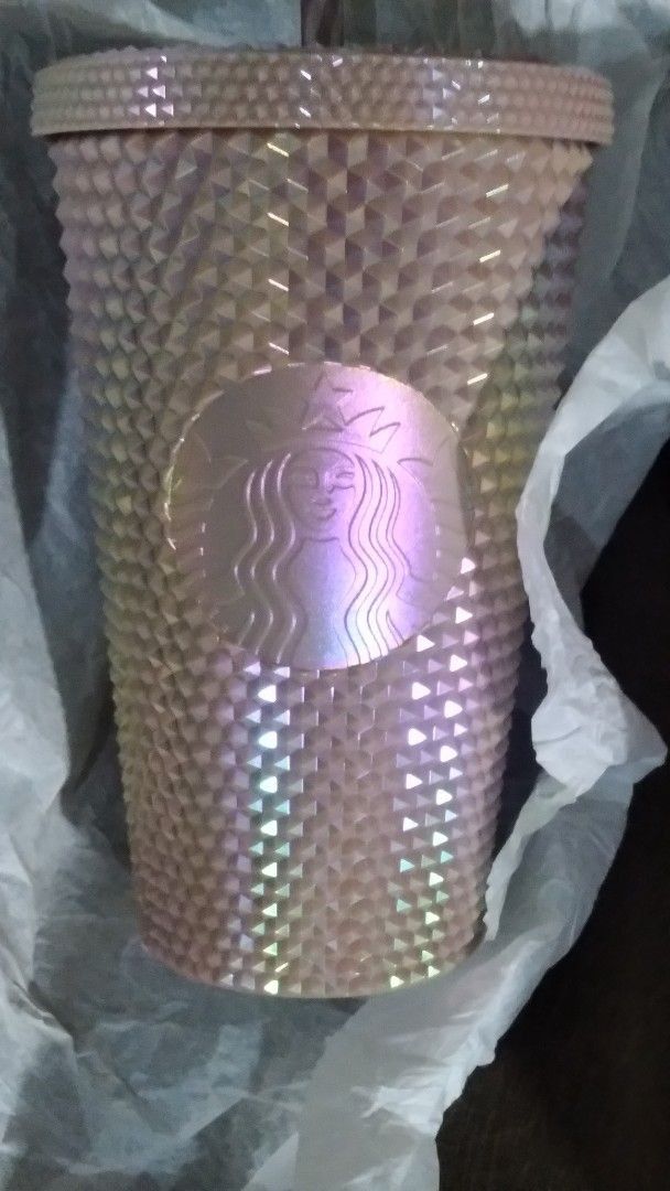 Starbucks bling cold cup hazelnut 16oz (Category: Coffee & Tea Tableware) located in Cainta. Submitted by patrickwilsonstore (Listing ID 1449629126, Image 1). Description: starbucks original cold cup bling hazelnut 16oz comes w/ bnew box paper bag. .