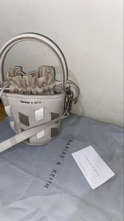 (Kategori: ) berada di . Dikirim oleh preloved.byniz (ID iklan 1449635238, Gambar 1). Deskripsi: .