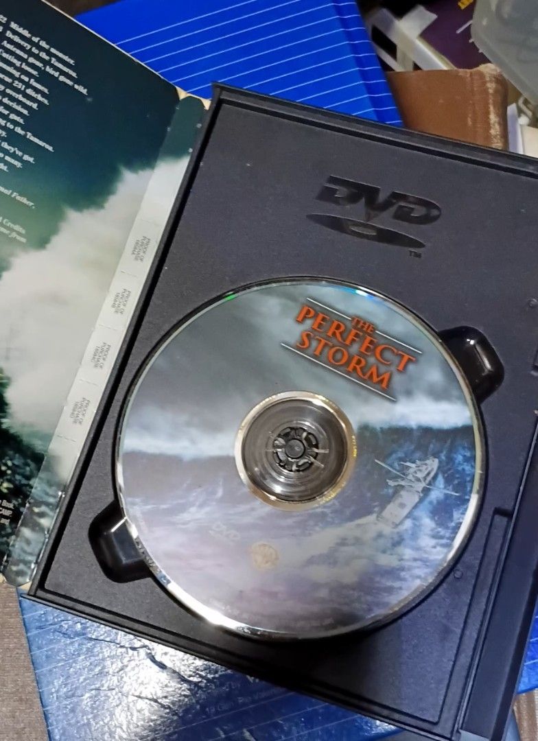 The Perfect Storm DVD Movie (Category: CDs & DVDs) located in Quezon City. Submitted by dancatz (Listing ID 1449693205, Image 2). Description: □ P 150.00 - The Perfect Storm DVD - Starring: George Clooney, Mark Wahlberg - Directed by: Wolfgang Petersen - Genre: Thrilling Adventure - Plot: A fishing boat caught in an epic storm - Perfect for a movie night! - region 1 LFB Seller's location : Brgy. Sta. Teresita Quezon City Please DM for more detail