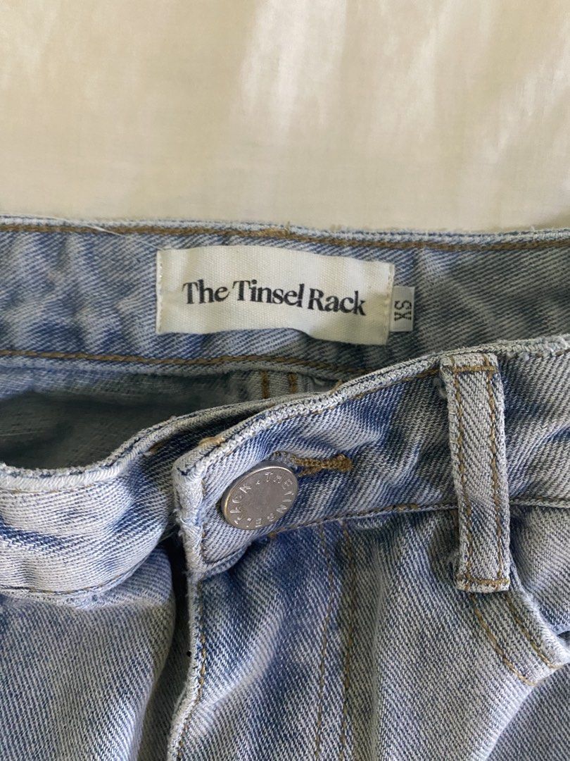 The Tinsel Rack - Lightwash Wide Leg Denim Jeans/Pants (Category: Jeans) located in Quezon City. Submitted by lightsnowie (Listing ID 1449611549, Image 3). Description: - SUPER CUTE - from their petite line; good for 5’0-5’4 - best fits 24-26 - price negotiable.