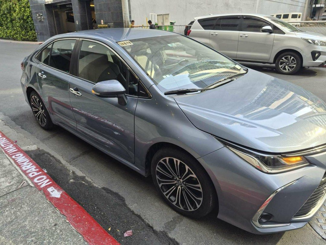 Toyota Corolla Altis 1.6 (A) (Category: Used Cars) located in Las Pinas. Submitted by cmmcacho (Listing ID 1449639618, Image 2). Description: - 2020 Toyota Altis Variant V - push button - first owner - mileage: 75,000 - negotiable but lowballers will not be entertained (auto pass sa nag-ooffer ng 500k and below. Maraming sedan na mas luma and mura. Dun kayo mag offer.).