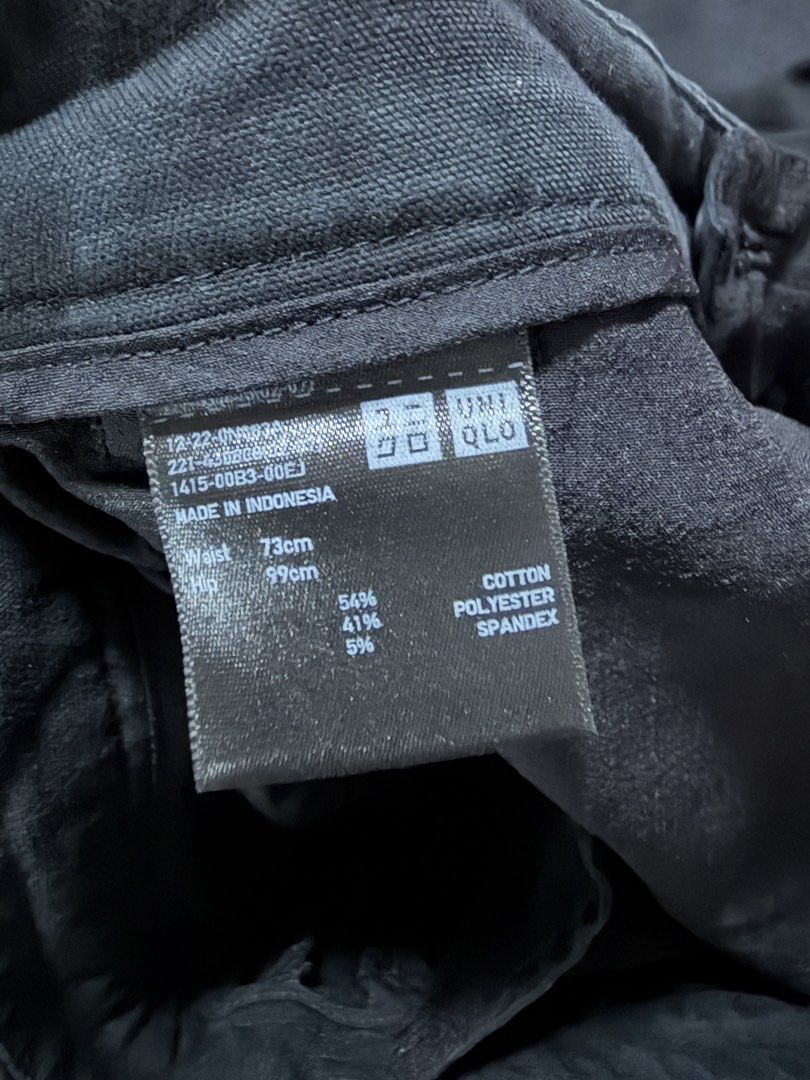 Uniqlo Black Straight Leg Pants (Category: Jeans) located in Quezon City. Submitted by chideclutters (Listing ID 1449649080, Image 3). Description: - Uniqlo Black Straight Leg Pants - Size: 73cm waist, 99cm hip - Material: Cotton, Polyester, Spandex blend - Versatile: Ideal for work or casual outfits - Design: Simple and classic.