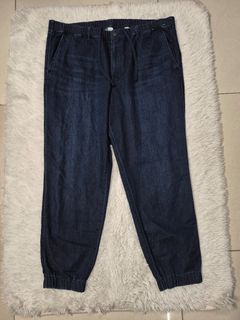 (Category: ) located in . Submitted by gtwear (Listing ID 1449587902, Image 1). Description: .