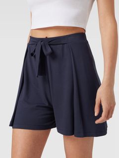 (Category: ) located in . Submitted by closetsquad (Listing ID 1449551154, Image 1). Description: .
