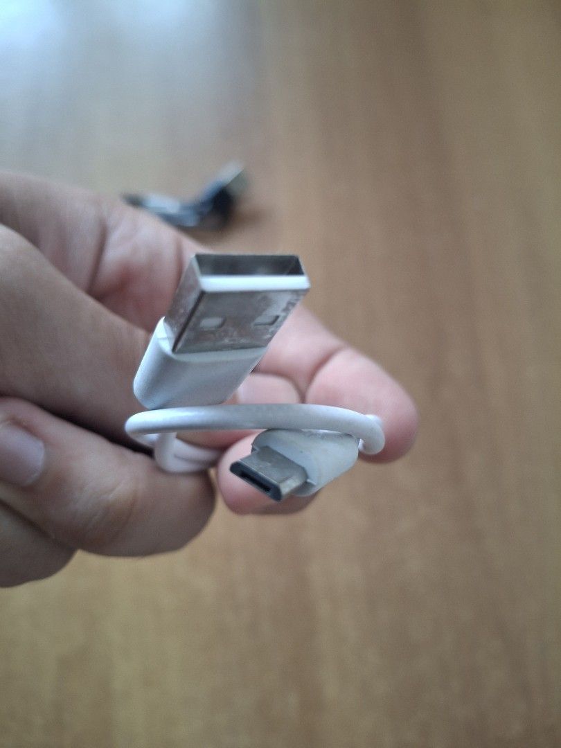 USB to Micro USB and USB to USB-C Cables509360094430504962