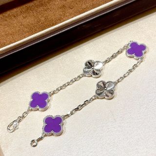 (Category: ) located in . Submitted by elara_fashion_hub (Listing ID 1449643246, Image 1). Description: .
