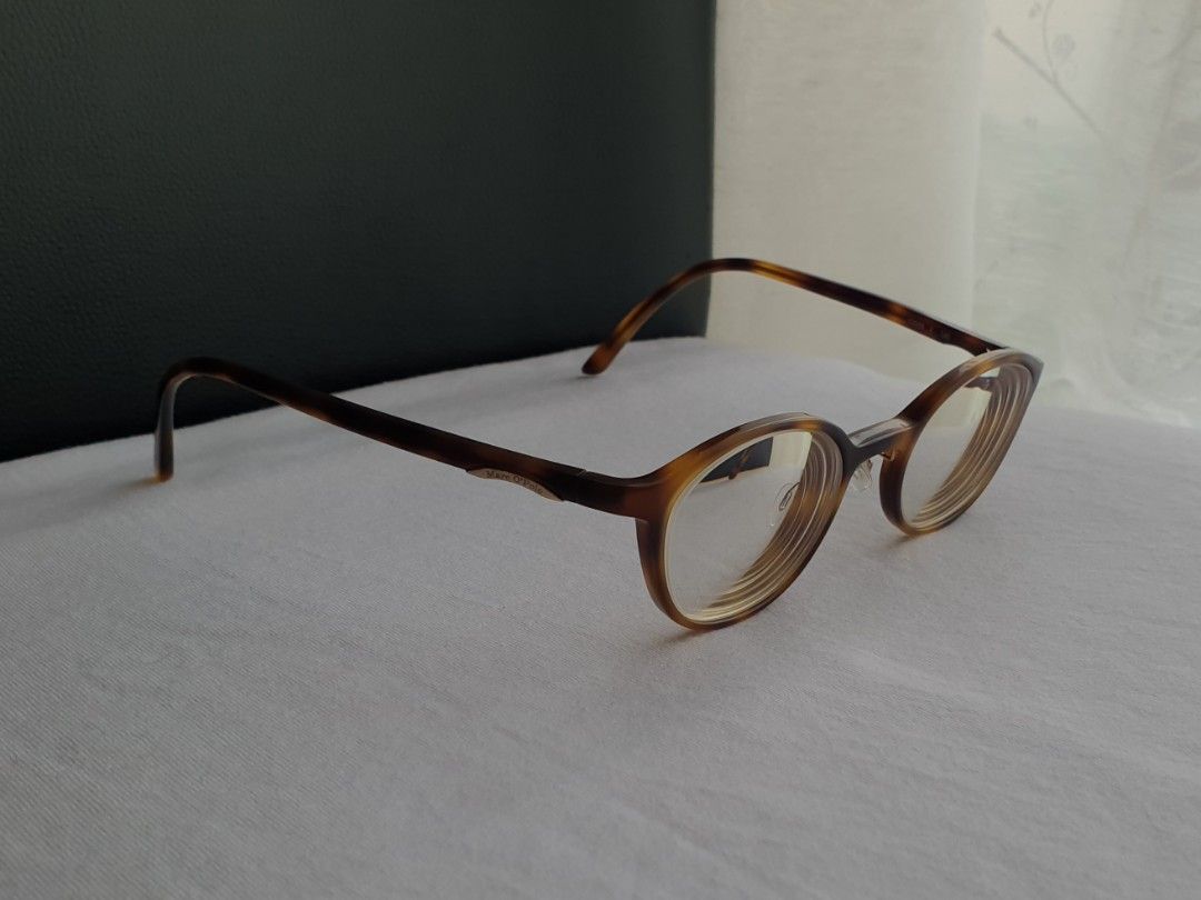 Vintage Marc O'Polo Tortoise Eyeglass Frame (Category: Sunglasses & Eyewear) located in Quezon City. Submitted by WasalakTwo (Listing ID 1449680546, Image 2). Description: Bought in Japan 1980s Durable and high quality Goodcondition Still presentable Lens are graded, but replaceable Open for delivery nationwide Front Width 13.3cm Front Height 3.7cm.