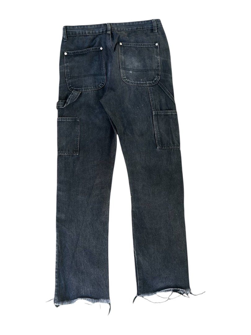 VIP Jeans Swear Double Knee Carpenter Pants (Category: Jeans) located in Calapan. Submitted by seria_thrifting_apparel (Listing ID 1449694964, Image 1). Description: ✅ Double Knee Carpenter • Width: 32-33 • Length: 42 • Hem: 7.5 • Color rate: 10/10 • Issue: None (Excellent Condition).