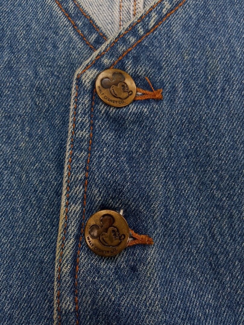 VTG Disney Blue Denim Vest (Category: Coats, Jackets and Outerwear) located in Bonifacio. Submitted by rasfinds16 (Listing ID 1449700586, Image 3). Description: Brand : Disney 📌ALL ITEMS ARE NEGOTIABLE / DM ME 📩 📌Color may vary due to lighting. Size : L on tag Color Rate : 9 / 10 Condition : Excellent Issue : None / Need wash MOP : GCash Courier : J&T Location : Mindanao - PAY NOW / SHIPPED NOW | TOMORROW - WE SHIP NATIONWIDE VIA J&T - ITEMS A