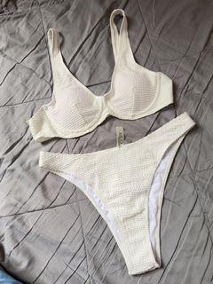 (Category: ) located in . Submitted by closetdropph (Listing ID 1449634447, Image 1). Description: .