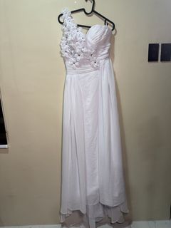 (Category: ) located in . Submitted by fashionifywardrobe8899 (Listing ID 1449560927, Image 1). Description: .