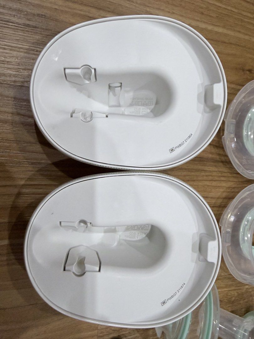 Willow 360 Wearable Breast Pump 2 Pack (Category: Breastfeeding & Bottle Feeding) located in Quezon City. Submitted by meandandy (Listing ID 1449627231, Image 3). Description: - Willow 360 Wearable Breast Pump - Hands-free, in-bra design for ultimate convenience - Leak-proof with patented latch technology - App-controlled for easy monitoring and adjustments - Includes both 21mm and 24mm inserts - Comes with charger and milk bags - Hospital-grade 