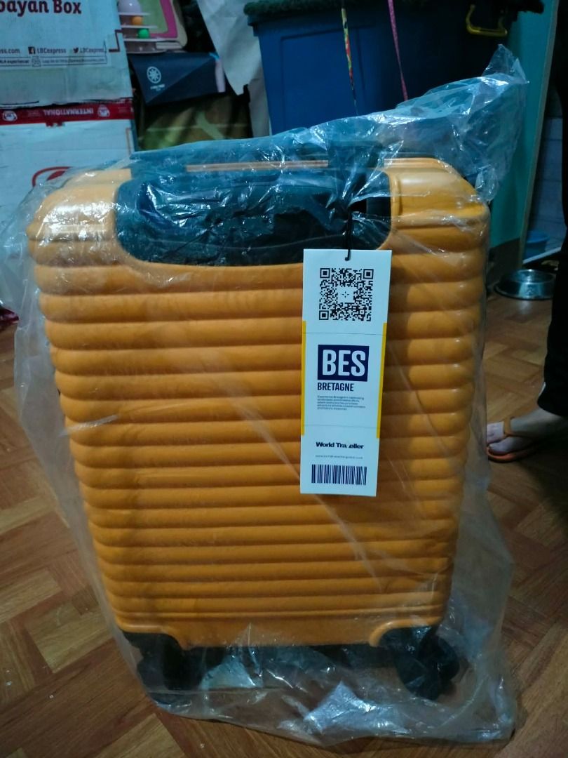 World Traveller Bag (Category: Luxury Bags & Wallets) located in Manila. Submitted by akikooya (Listing ID 1449565743, Image 3). Description: World Traveller Luggage Bag Rush sale for my Brand New Luggage Bag. -never been used -good as Brand New -with Bretagne 49cm 4 wheel trolley w/cover - body size 36x22.5x49CM -material ABS+PC RFS: hindi po ako pala travel sayang lang kung maiistock sa bahay and need po for school expenses ng anak ko. Orig Pri