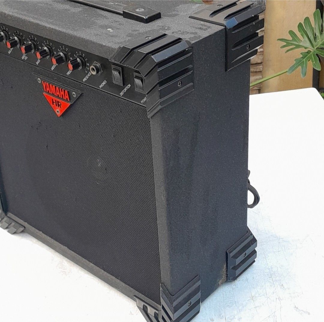Yamaha HR-1000 Guitar Amplifier (Category: Musical Instruments) located in Las Pinas. Submitted by 84vintage (Listing ID 1449612712, Image 3). Description: Vintage Yamaha HR-1000 guitar amplifier, a model produced in Japan during the 1980s. Specifications: It is a combo amplifier equipped with a 6.5-inch speaker and delivers 20 watts of power. Features: The unit features controls for gain, volume, master volume, a 3-band equalizer (bass, middle, 
