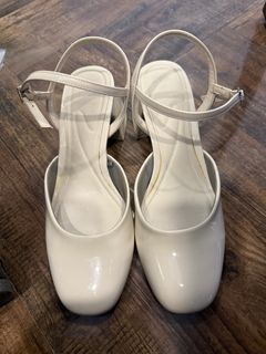 (Category: ) located in . Submitted by preloved_bycarla (Listing ID 1449615949, Image 1). Description: .