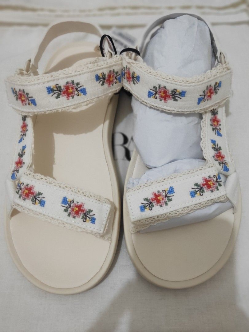 zara kids embroidered sandals (Category: Babies & Kids Fashion) located in Las Pinas. Submitted by glamdustph (Listing ID 1449715362, Image 2). Description: 💯 authentic BNWT eu38 (fits 24/24.5cm adult) super nice and comfy in actual plus sf thank you.