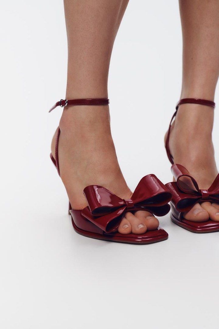 Zara Patent Bow Heels (Category: Heels) located in Manila. Submitted by shop.declutter (Listing ID 1449561172, Image 2). Description: Bought for ₱2995 Last price posted Will rather keep than sell low :) Size 37 or 24cm.
