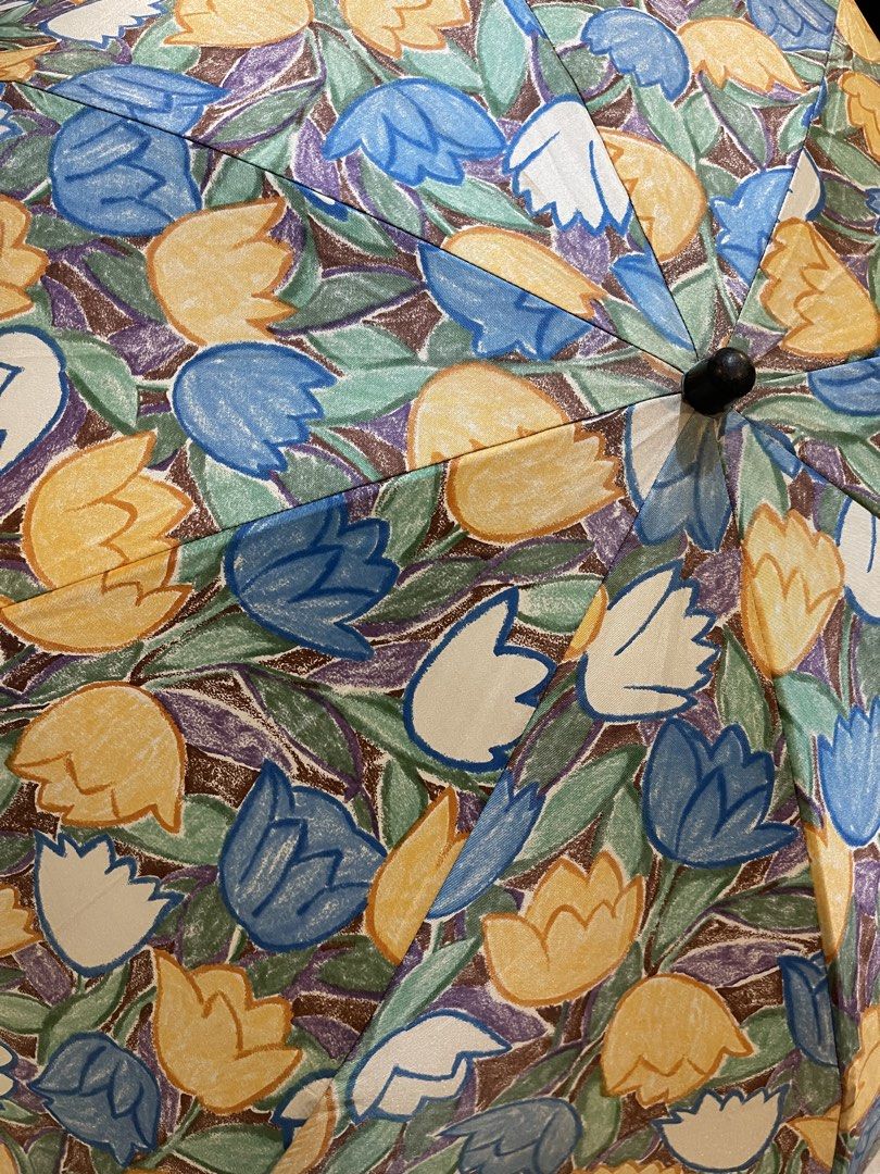 200 Japan sourced umbrella (Category: Umbrellas) located in San Fernando. Submitted by dntjapansurpluselyu (Listing ID 1449892084, Image 2). Description: .