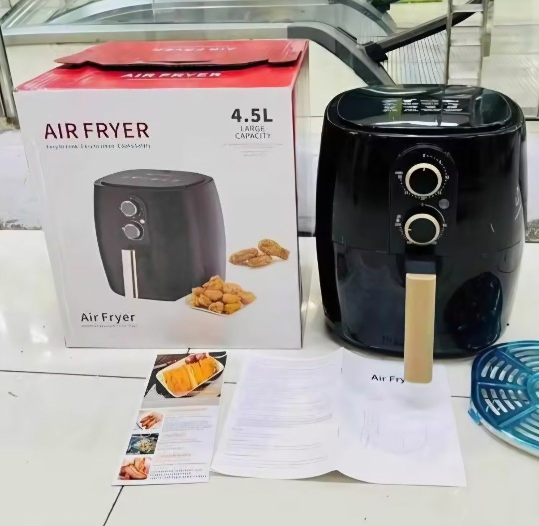 4.5L Large Capacity Air Fryer (Category: Fryers) located in Paranaque City. Submitted by cyclone08_23 (Listing ID 1449828263, Image 1). Description: - Black 4.5L Air Fryer - Includes basket and manual - Perfect for fries, chicken wings, and more - Easy to use with simple dial controls for temperature and time - Box included - Achieve crispy results with less oil.
