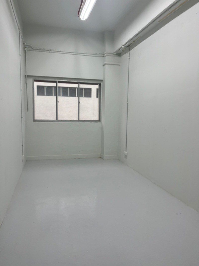 (Category: ) located in . Submitted by bizspace (Listing ID 1449862846, Image 1). Description: .