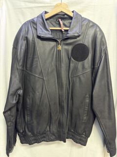 由 secondhandclothessell (刊登 ID 1449799592，圖片 1) 提交，位於 的 (類別：)，說明：。