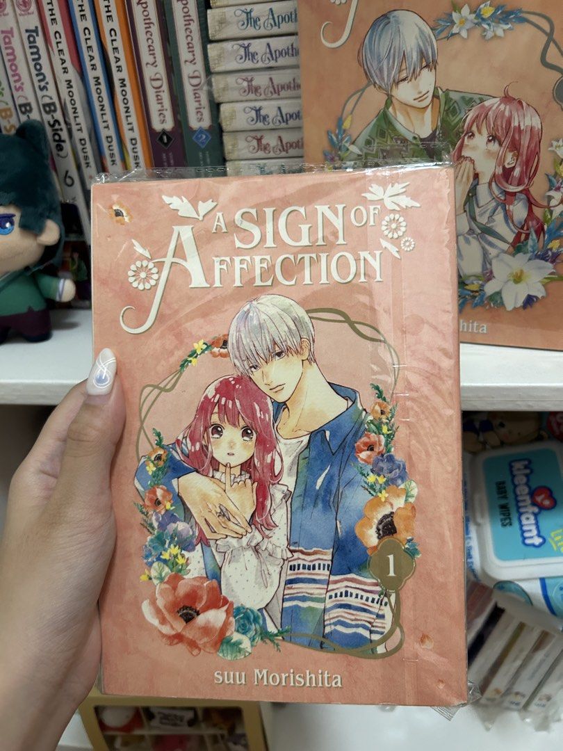 A sign of affection vol 1 (Category: Storybooks) located in Manila. Submitted by kahoon_ (Listing ID 1449829420, Image 2). Description: 450 Each - vol 2 sold yellowing - Nego, no low bidding - Only ship during weekdays, but I can try to arrange shipments on weekends when possible. - Some items may not be on hand depending on the day of the transaction, as I study in Manila and travel back to the province. Some items are in Manila or in the provin