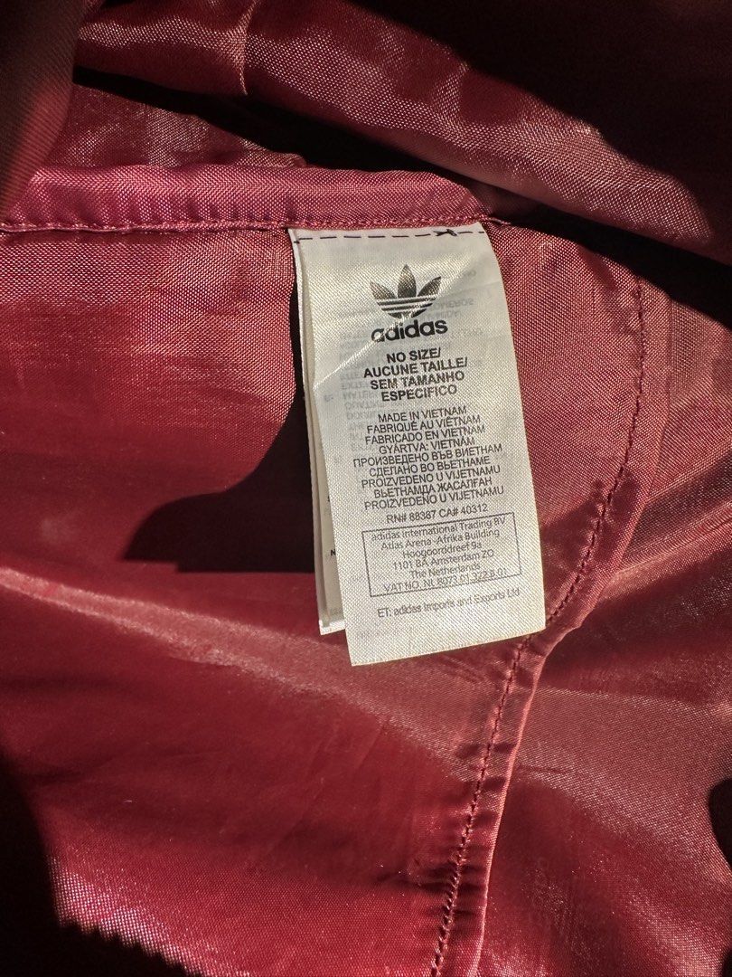 Adidas Backpack (Category: Backpacks) located in Angono. Submitted by niragii.69 (Listing ID 1449943301, Image 3). Description: - Burgundy Adidas backpack - Classic trefoil logo on front - Main compartment - Front zip pocket - Adjustable shoulder straps - Issues last 4 photos.