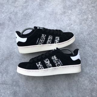 (Kategori: ) berada di . Dikirim oleh tpsneakers_ (ID iklan 1449894562, Gambar 1). Deskripsi: .