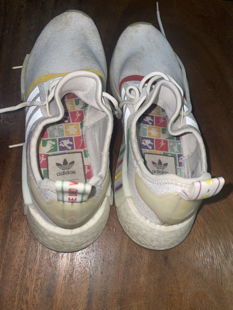 Adidas NMD R1 Pixar Edition Sneakers (Category: Sneakers) located in Pasig City. Submitted by carlrd (Listing ID 1449892004, Image 3). Description: 🎨 adidas Originals x Pixar NMD_R1 – Limited Edition 🎨 Details: * ✅ Brand: adidas Originals * ✅ Model: NMD_R1 x Pixar * ✅ Color: Cloud White / Multicolor * ✅ Authentic * ✅ Used but still in good condition * ✅ Lightweight and comfortable Boost cushioning * ✅ Rare Pixar collaboration featuring colorful