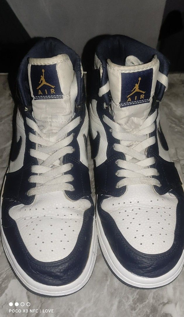 Air Jordan 1 Mid Obsidian Sneakers (Category: Sneakers) located in Manila. Submitted by RJLUCAS (Listing ID 1449761013, Image 1). Description: - Air Jordan 1 Mid 'Obsidian' - Classic high-top design - Colorway: Navy and White - Size: US 8.5 - Ideal for casual wear or basketball - Get them now! issue: very minimal crease and drags halos dina mapapasin.Can pass like new rfs: Need cash,bihira magamit kaysa naka-tambak.
