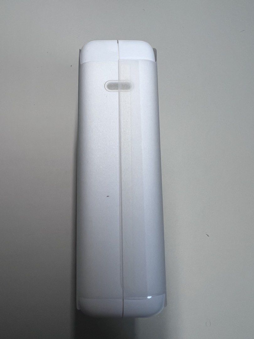 Apple 140W USB-C Power Adaptor509735177490288643