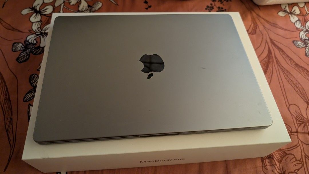 Apple MacBook Pro 14-inch M1 Pro Chip510330914546667521