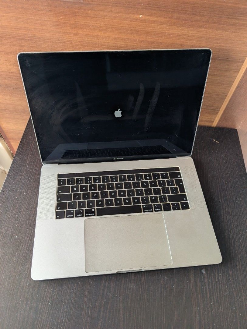 Apple MacBook Pro 15-inch509852938593249282