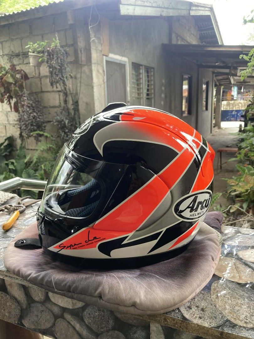 Arai Rx7 rr3 (Category: Helmets and other Riding Gears) located in Manila. Submitted by anjing12 (Listing ID 1449860632, Image 2). Description: Size Small in good condition some chips and light scratches included brand-new clear visor and dust bag.