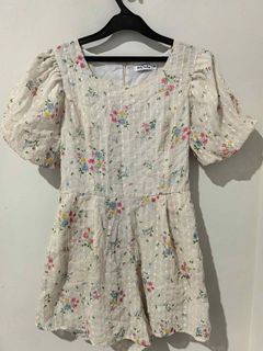 (Kategori: ) berada di . Dikirim oleh shelter.outfit (ID iklan 1449774334, Gambar 1). Deskripsi: .