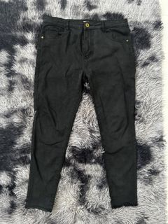 (Category: ) located in . Submitted by 22B_Garments (Listing ID 1449811909, Image 1). Description: .