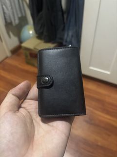 (Category: ) located in . Submitted by fazleyf (Listing ID 1449940655, Image 1). Description: .