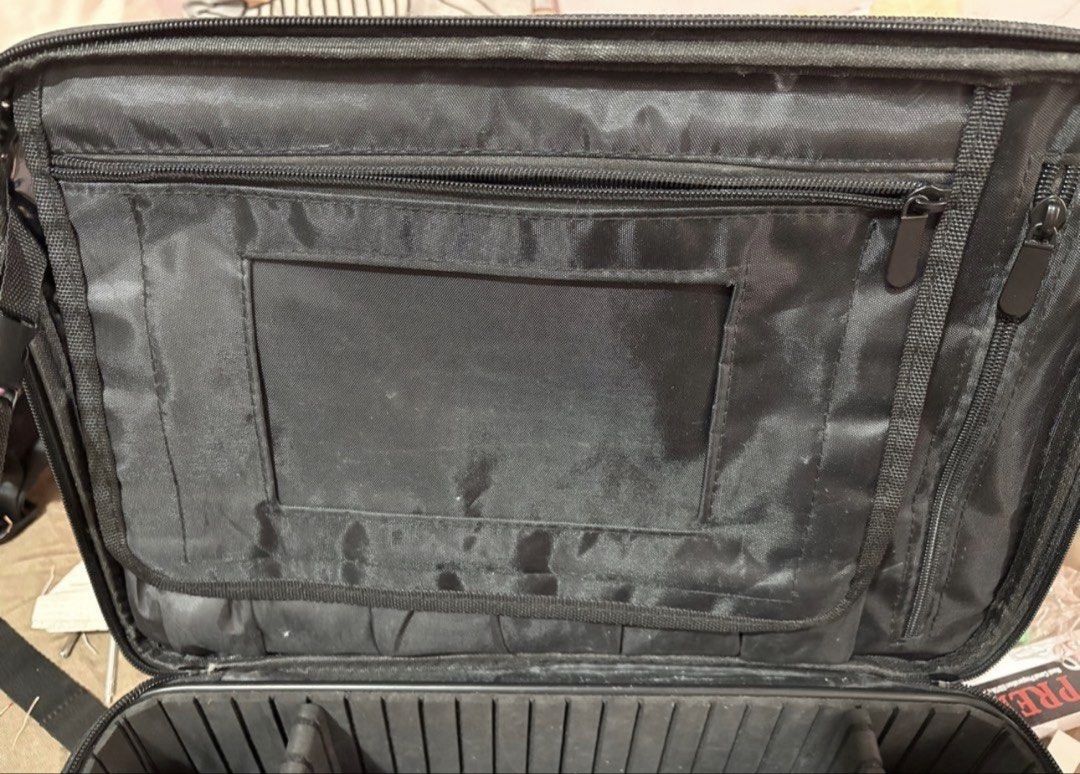 Black Makeup Train Case with Compartments and Pockets (Category: Makeup) located in Quezon City. Submitted by decluttering_gurl (Listing ID 1449859280, Image 3). Description: Make up bag Used only for school Zippers are working.