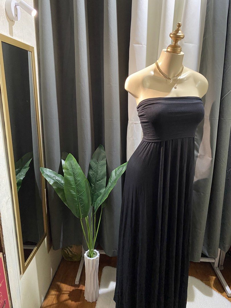 Black tube maxi dress (Category: Dresses) located in Taguig. Submitted by KL_Outfits (Listing ID 1449898730, Image 2). Description: .