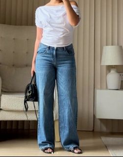 (Category: ) located in . Submitted by closetbuffet (Listing ID 1449835411, Image 1). Description: .