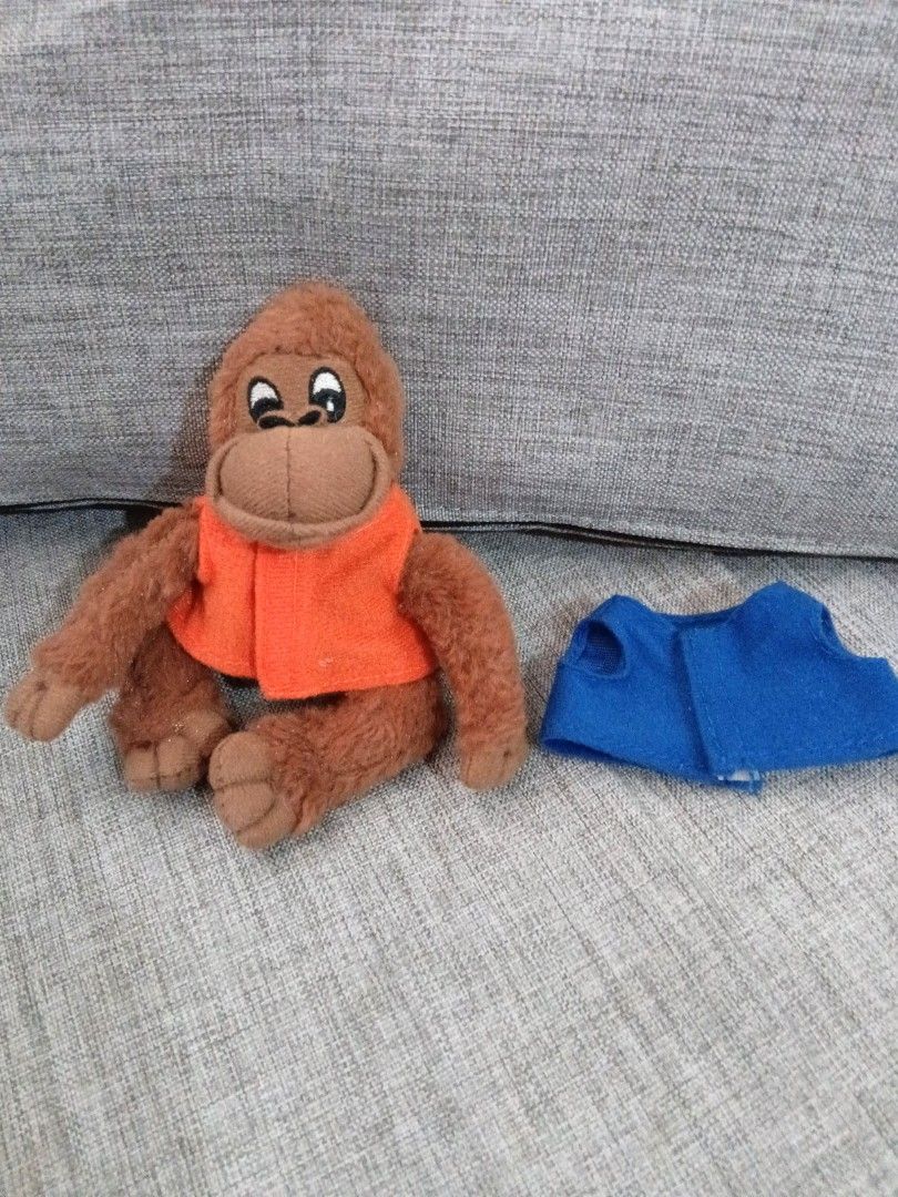 Boneka monkey imoet (Kategori: Mainan & Baby Walker) berada di Depok. Dikirim oleh priluse (ID iklan 1449783779, Gambar 1). Deskripsi: boneka monkey bulu halus include 2 bajunya.