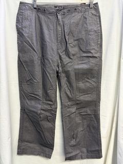 由 secondhandclothessell (刊登 ID 1449920542，圖片 1) 提交，位於 的 (類別：)，說明：。