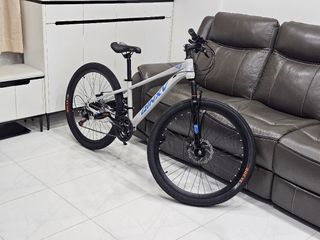 (Category: ) located in . Submitted by jy.trading (Listing ID 1449836313, Image 1). Description: .
