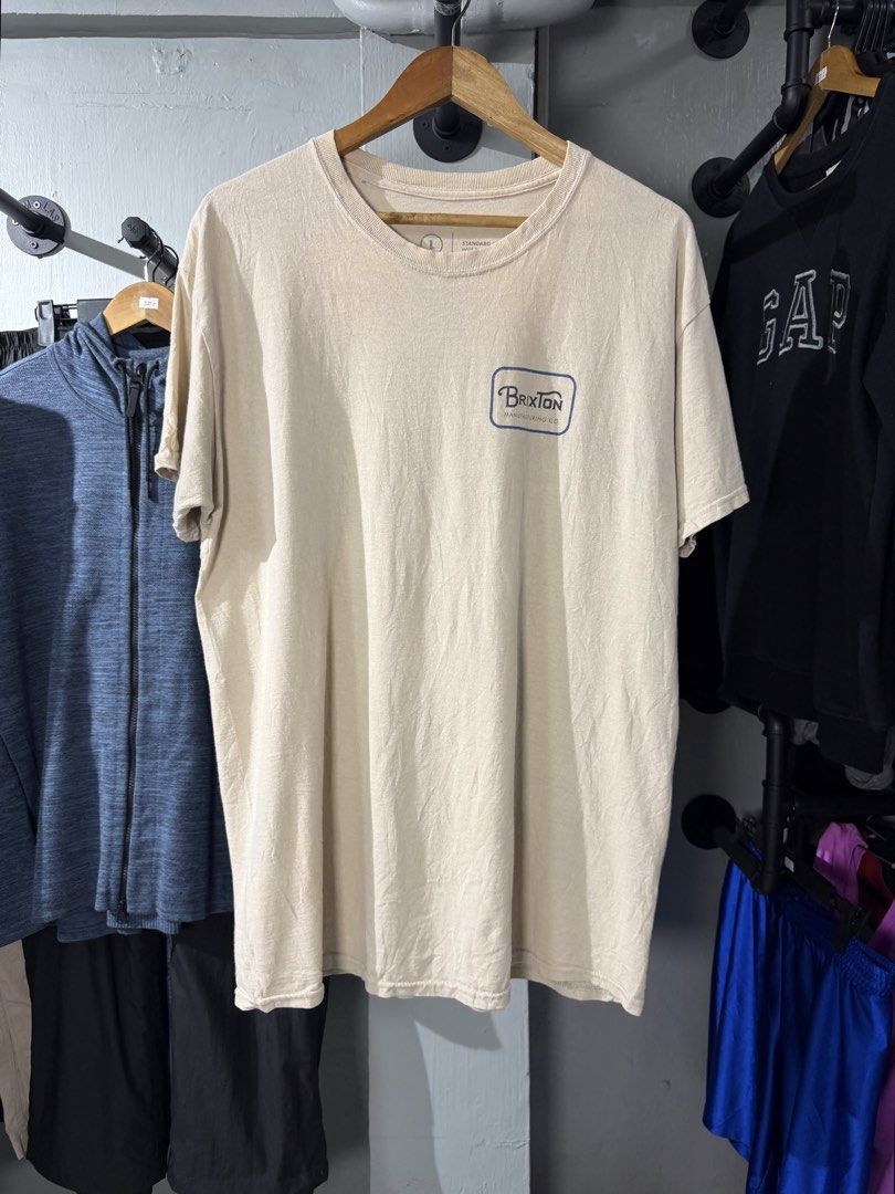 Brixton Manufacturing Co. T-shirt (Category: Tshirts & Polo Shirts ) located in Calamba. Submitted by rummaged.ph (Listing ID 1449874797, Image 2). Description: Brixton Size: Large Width: 22” Length: 30.5” Condition: 9/10 Issue: Discoloration MS167.