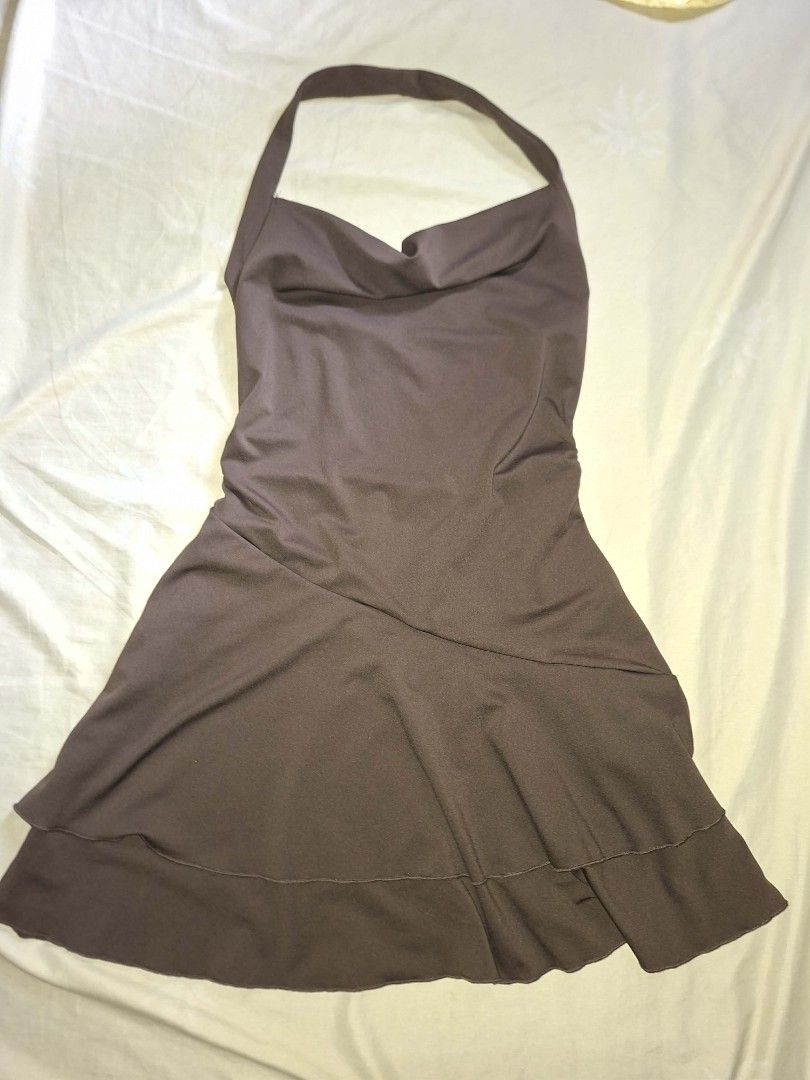 Brown Halter Dress from Shein (Category: Dresses) located in Cebu City. Submitted by makeupnfashionluv (Listing ID 1449855766, Image 2). Description: BRANDNEW DRESS FOR SALE❗ Hello, ladies! I’m selling my newly bought dress from Shein! Size Small 📌 Reminder - No cancellation policy 📌 NOTE: • Item is in perfect condition, no hidden issues • Never been used/brand new item •Price: 300 💸 PAYMENT METHOD: COD/Gcash 📍 Location: TALISAY CITY, CEBU Se