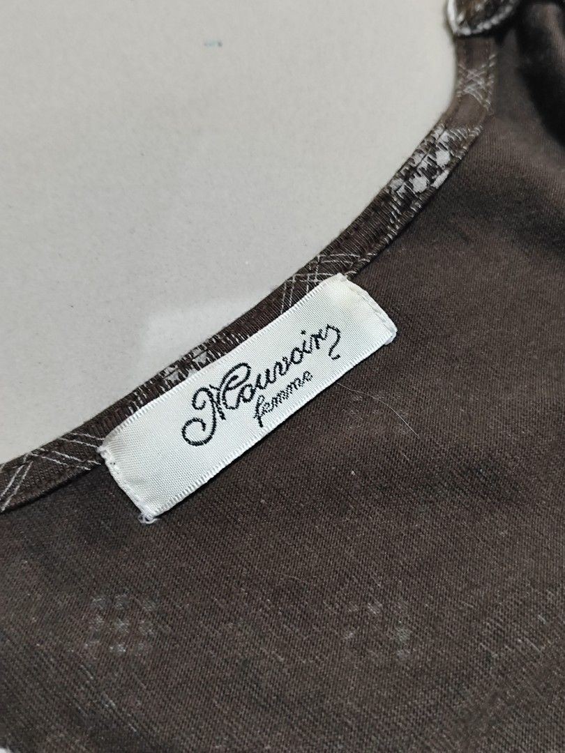 Brown long sleeve with (Category: Longsleeves) located in Dasmarinas. Submitted by cronaur (Listing ID 1449772714, Image 2). Description: - Cute brown plaid top with long sleeves, square neckline, and lace trim. - Can pair with a skirt or pants!! - Used it in 9th grade but not anymore (nakatambak lang + doesn't fit me na) - Has a yellow stain at the back part (not sure if kayang matanggal TvT) - Color may vary due to lighting Chat me here or on m