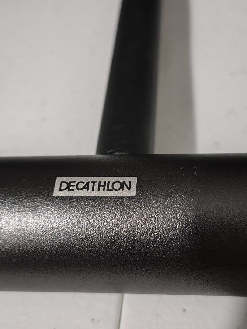 B'Twin 500 U-Lock with 2 Keys (Category: Bicycles) located in Magalang. Submitted by chuk27 (Listing ID 1449903034, Image 3). Description: Sturdy U-lock for medium bike protection. This lock offers a medium level of security that keeps your bike safe for short stops. A practical, lightweight and affordable bike lock for everyday can be used in low-risk environments. w/ 2 pcs keys Used once or twice only, QUIT na sa pagbibike Negotiable. Make an o